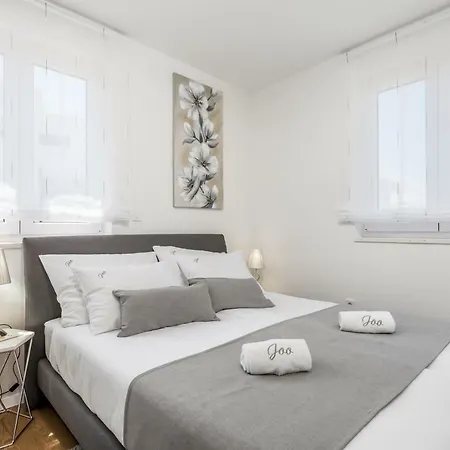 Luxury Apartment Joo & Joo Murter Exterior photo